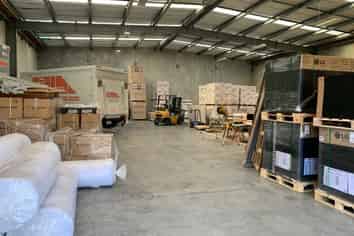 720 sqm Warehouse / Office, Hornby