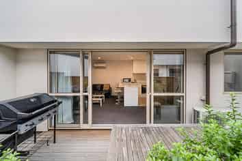 2/358 Madras Street, Christchurch Central