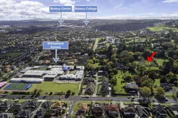 77 Gracechurch Drive, Flat Bush