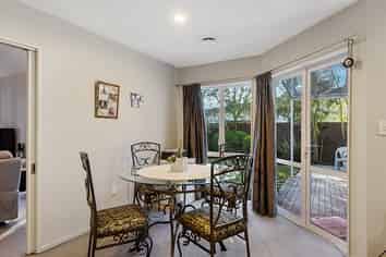 5/37 Avonhead Road, Avonhead