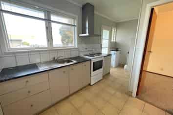 2/24 Britton Avenue, Mount Roskill