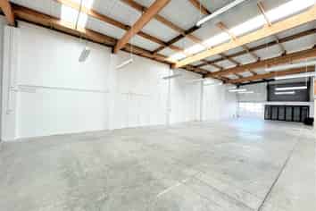 STANDALONE MT EDEN OFFICE/WAREHOUSE