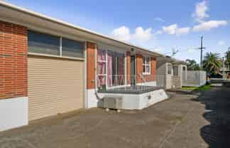 2/406 Great South Road, Papatoetoe
