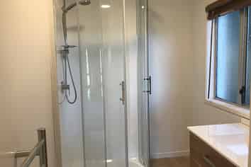 B/27 Peter Terrace, Castor Bay