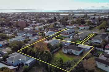 100 & 106 Te Atatu Road, Te Atatu South