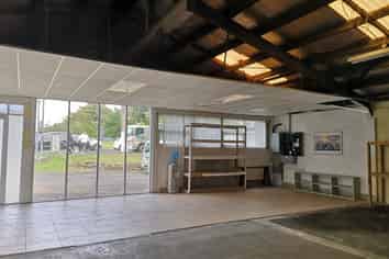 Warehouse storage + office in Mangere Bridge