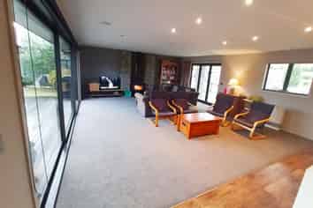 10 Elizabeth Place, Clyde