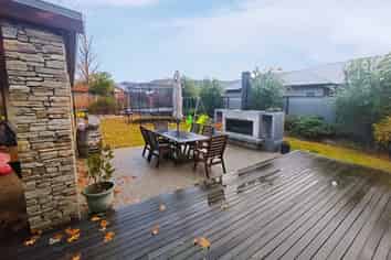 10 Elizabeth Place, Clyde