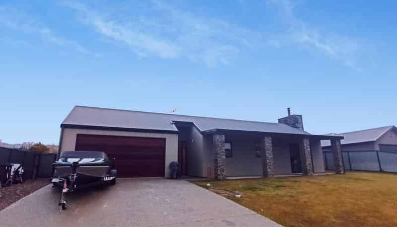 10 Elizabeth Place, Clyde