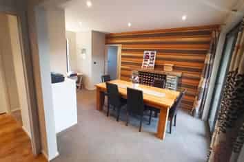 10 Elizabeth Place, Clyde