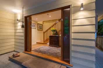 22 Chapel Street, Russell