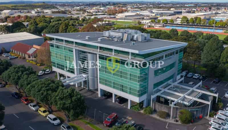 8 Rockridge Avenue, Penrose