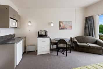 3/217 North Road, Waikiwi