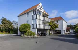 2/24 Mansfield Avenue, Merivale