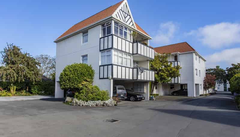 2/24 Mansfield Avenue, Merivale