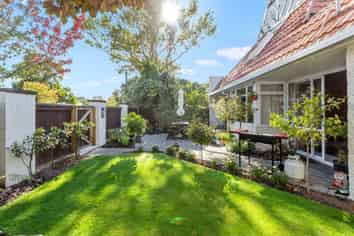 2/24 Mansfield Avenue, Merivale