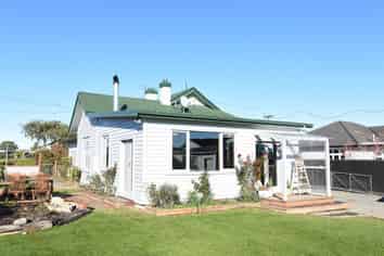 18 Albert Street, Winton