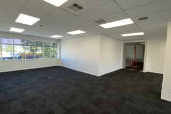 Attractive Grey Street, Hamilton East Office