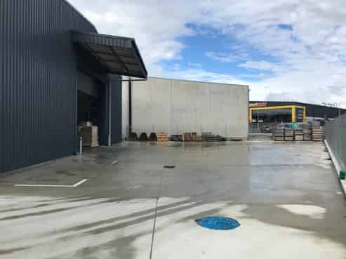 A-grade warehouse/office