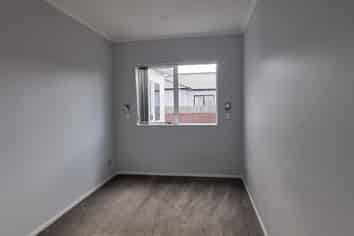 17 Koroheke Road, Takanini