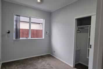 17 Koroheke Road, Takanini