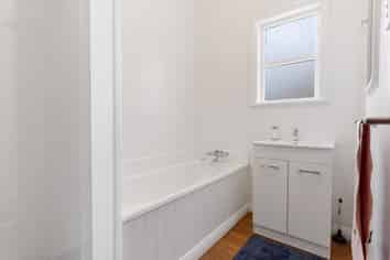 65 Park Road, West End