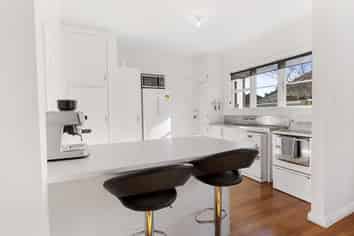 65 Park Road, West End