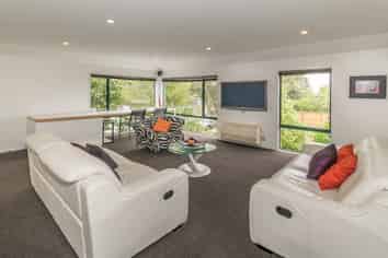 1/89 Brockworth Place, Riccarton