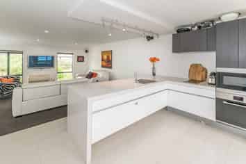 1/89 Brockworth Place, Riccarton