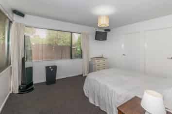 1/89 Brockworth Place, Riccarton