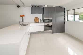 1/89 Brockworth Place, Riccarton