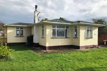 13 Main Street, Marton