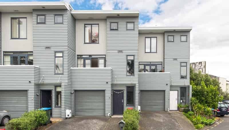 13 Saintly Lane, Avondale