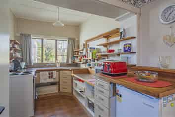 12 Oxford Street, West End