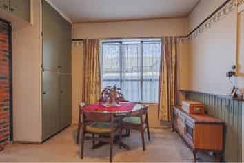 12 Oxford Street, West End