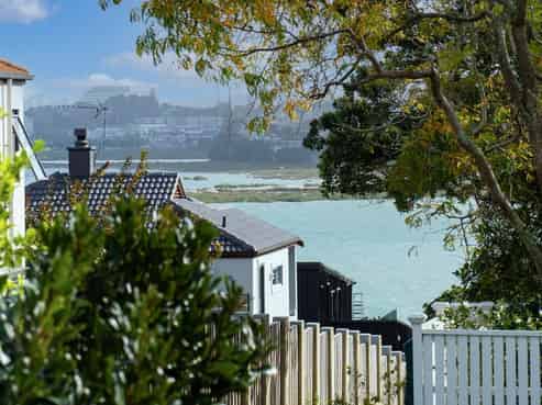 54 Beresford Street, Bayswater