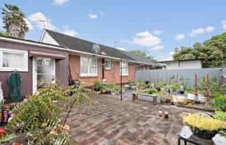 Auckland - Address withheld