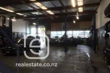 TIDY INDUSTRIAL BUILDING with POTENTIAL