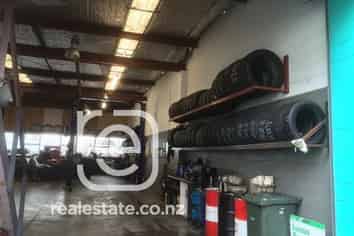 TIDY INDUSTRIAL BUILDING with POTENTIAL