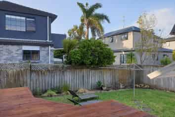 2/14A Puriri Street, Takapuna