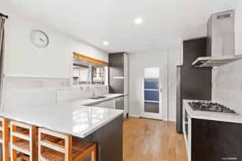 51 Merriefield Avenue, Forrest Hill