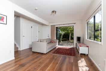 3/24 Hamilton Road, Herne Bay