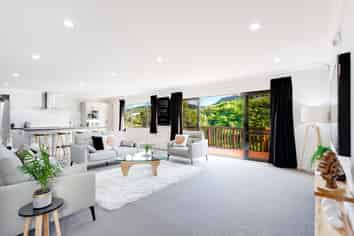 73 Percy Kinsman Crescent, Riverstone Terraces