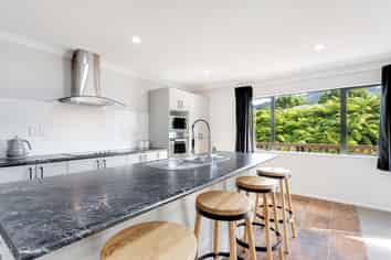 73 Percy Kinsman Crescent, Riverstone Terraces