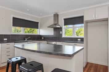 50 + 50A Mansel Avenue, Hillcrest