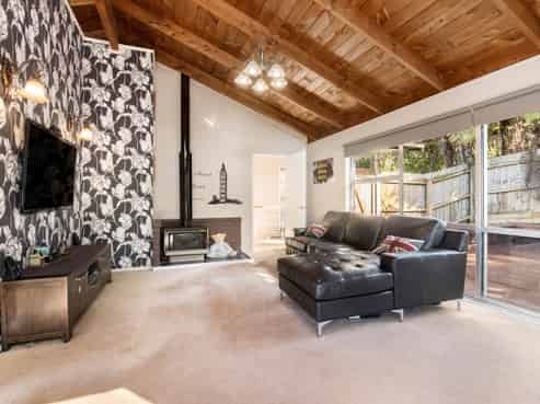 2/31 Tui Glen Road, Birkenhead