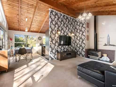 2/31 Tui Glen Road, Birkenhead