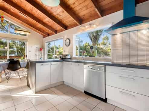 2/31 Tui Glen Road, Birkenhead