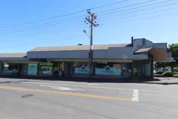 CUTE OFFICE FOR LEASE.