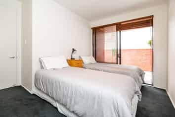 2/21  Williamson Ave, Mount Eden